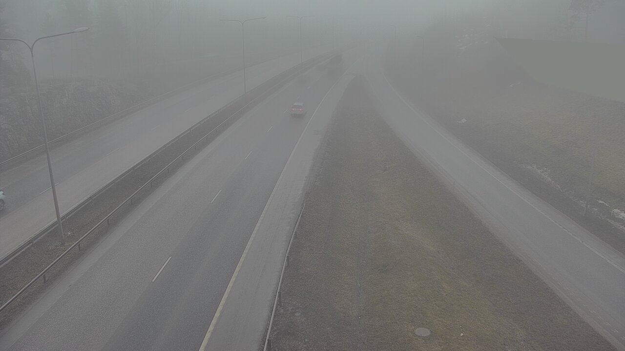 Weather Camera Image Road 1 Espoo, Tuomarila, Espoo, Uusimaa