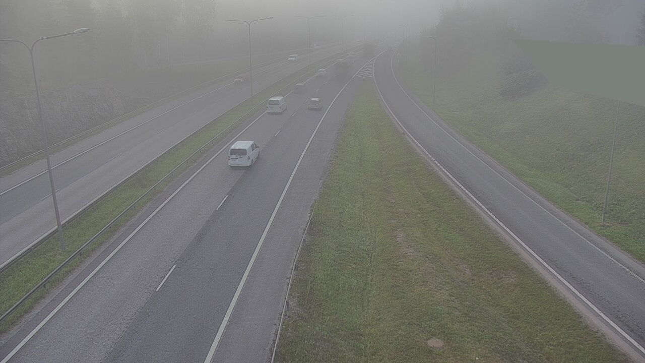 Weather Camera Image Road 1 Espoo, Tuomarila, Espoo, Uusimaa