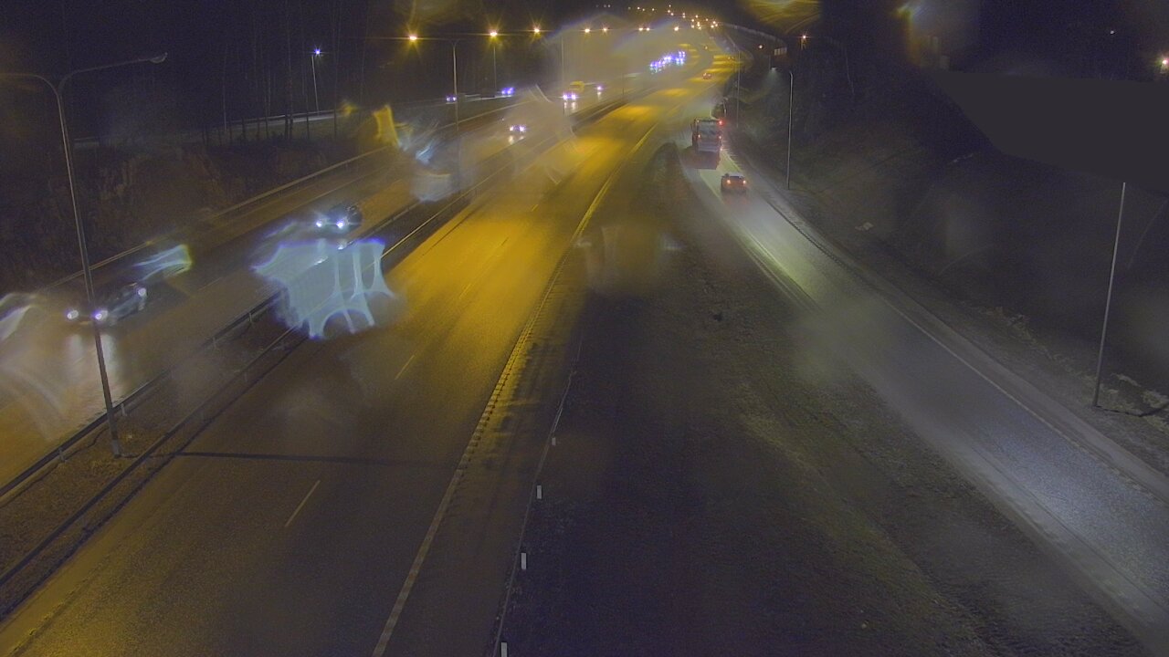 Weather Camera Image Road 1 Espoo, Tuomarila, Espoo, Uusimaa