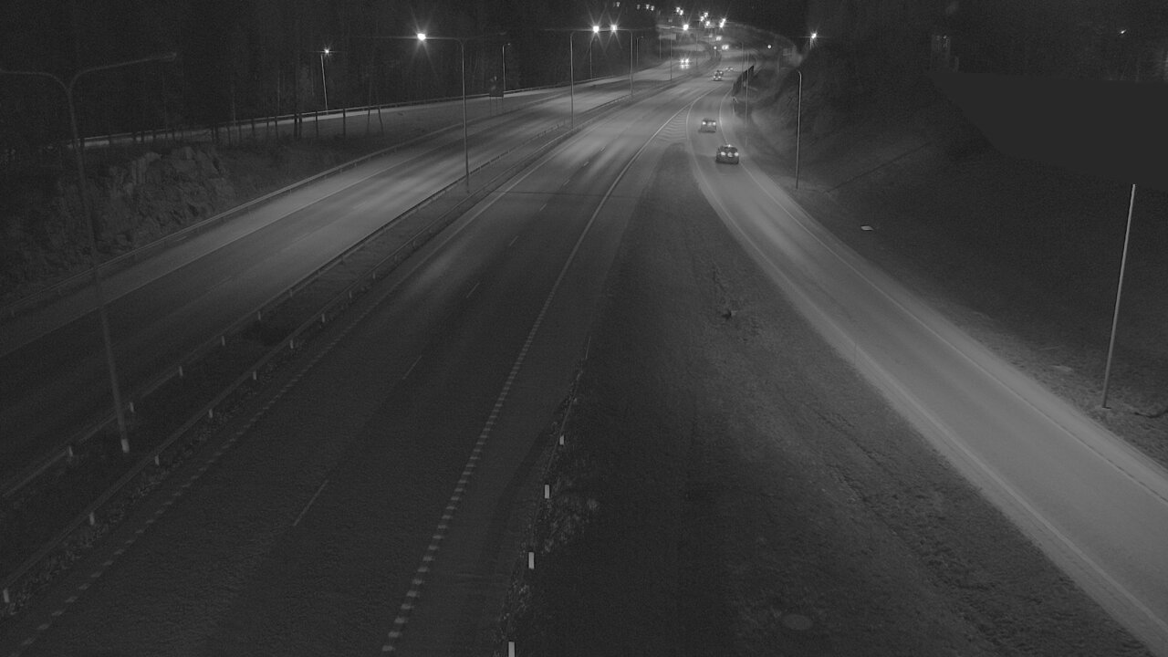 Weather Camera Image Road 1 Espoo, Tuomarila, Espoo, Uusimaa