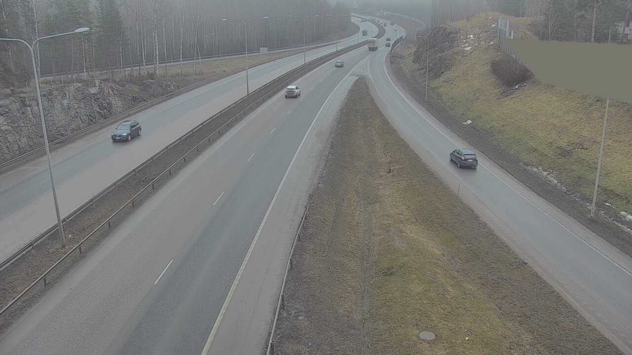 Weather Camera Image Road 1 Espoo, Tuomarila, Espoo, Uusimaa