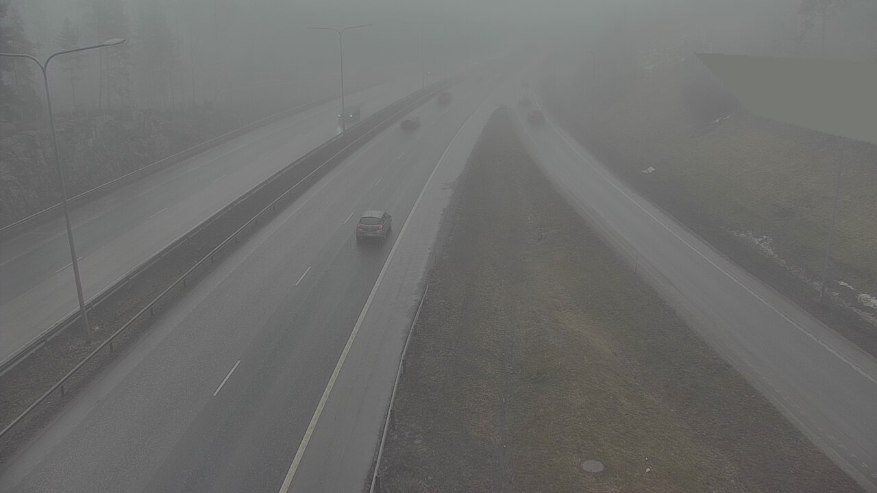 Weather Camera Image Road 1 Espoo, Tuomarila, Espoo, Uusimaa