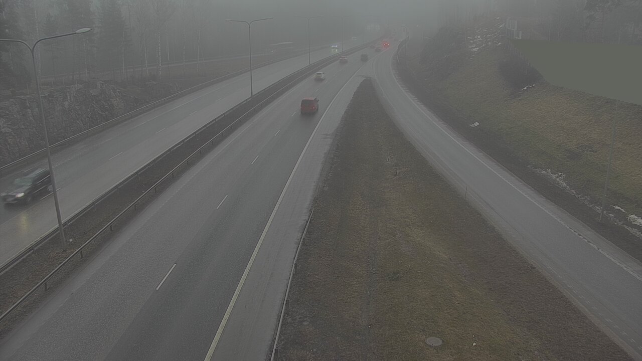 Weather Camera Image Road 1 Espoo, Tuomarila, Espoo, Uusimaa