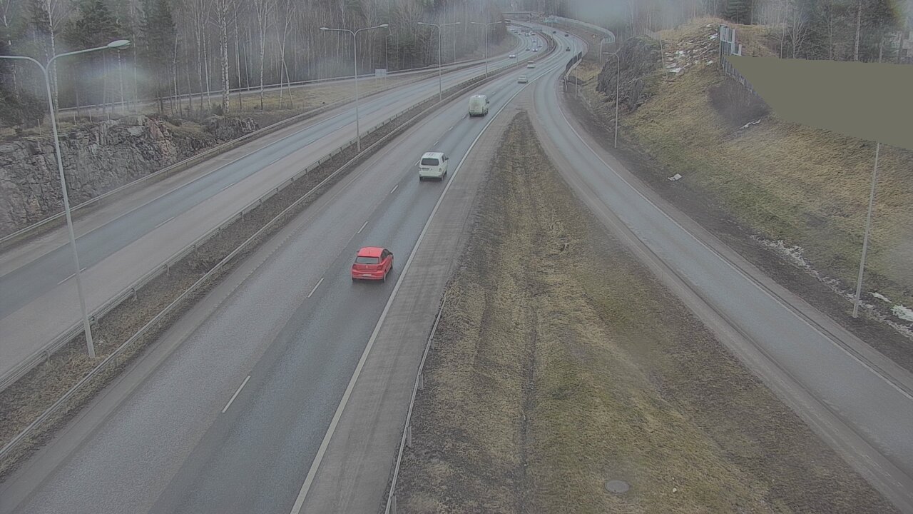 Weather Camera Image Road 1 Espoo, Tuomarila, Espoo, Uusimaa