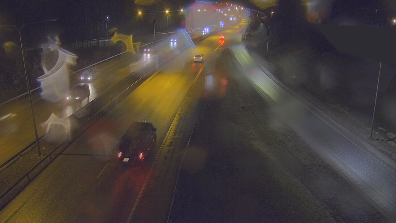 Weather Camera Image Road 1 Espoo, Tuomarila, Espoo, Uusimaa