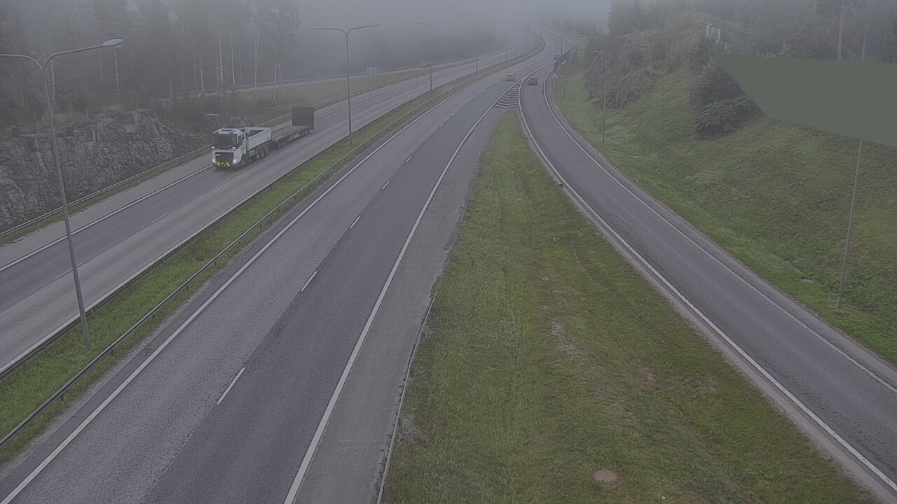 Weather Camera Image Road 1 Espoo, Tuomarila, Espoo, Uusimaa