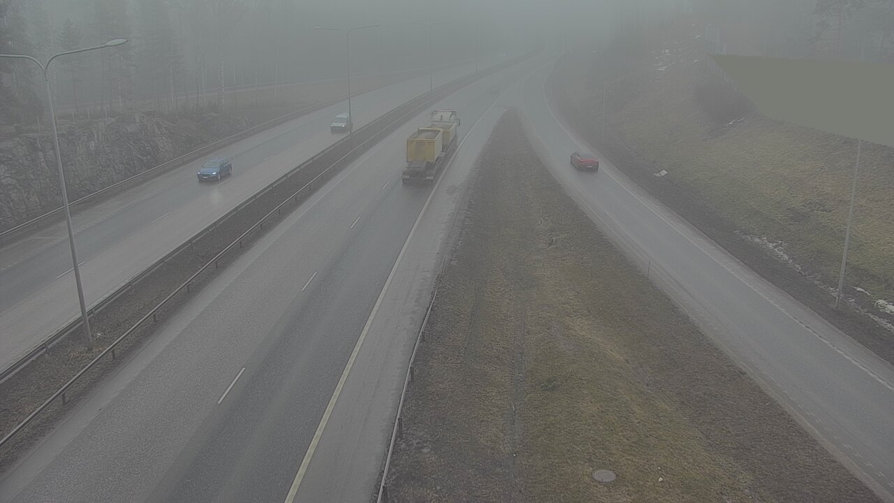 Weather Camera Image Road 1 Espoo, Tuomarila, Espoo, Uusimaa