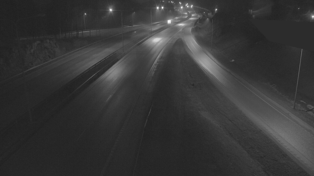Weather Camera Image Road 1 Espoo, Tuomarila, Espoo, Uusimaa