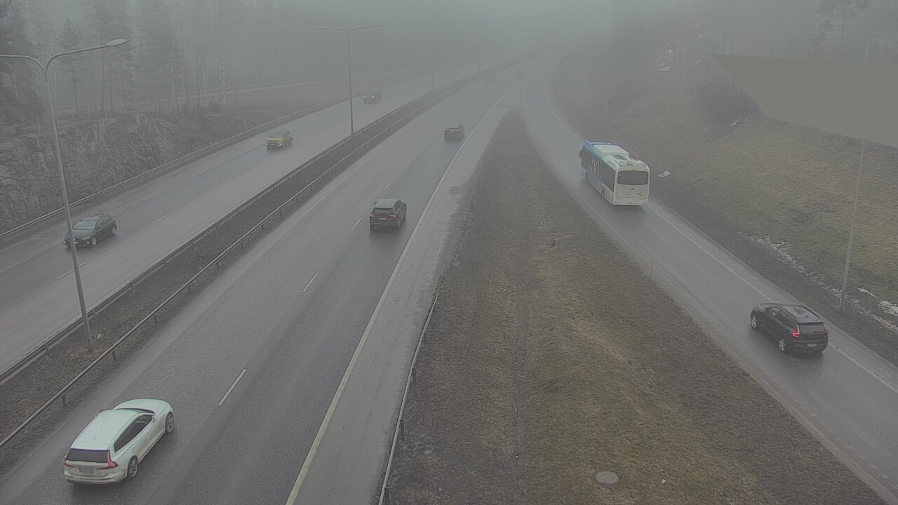 Weather Camera Image Road 1 Espoo, Tuomarila, Espoo, Uusimaa