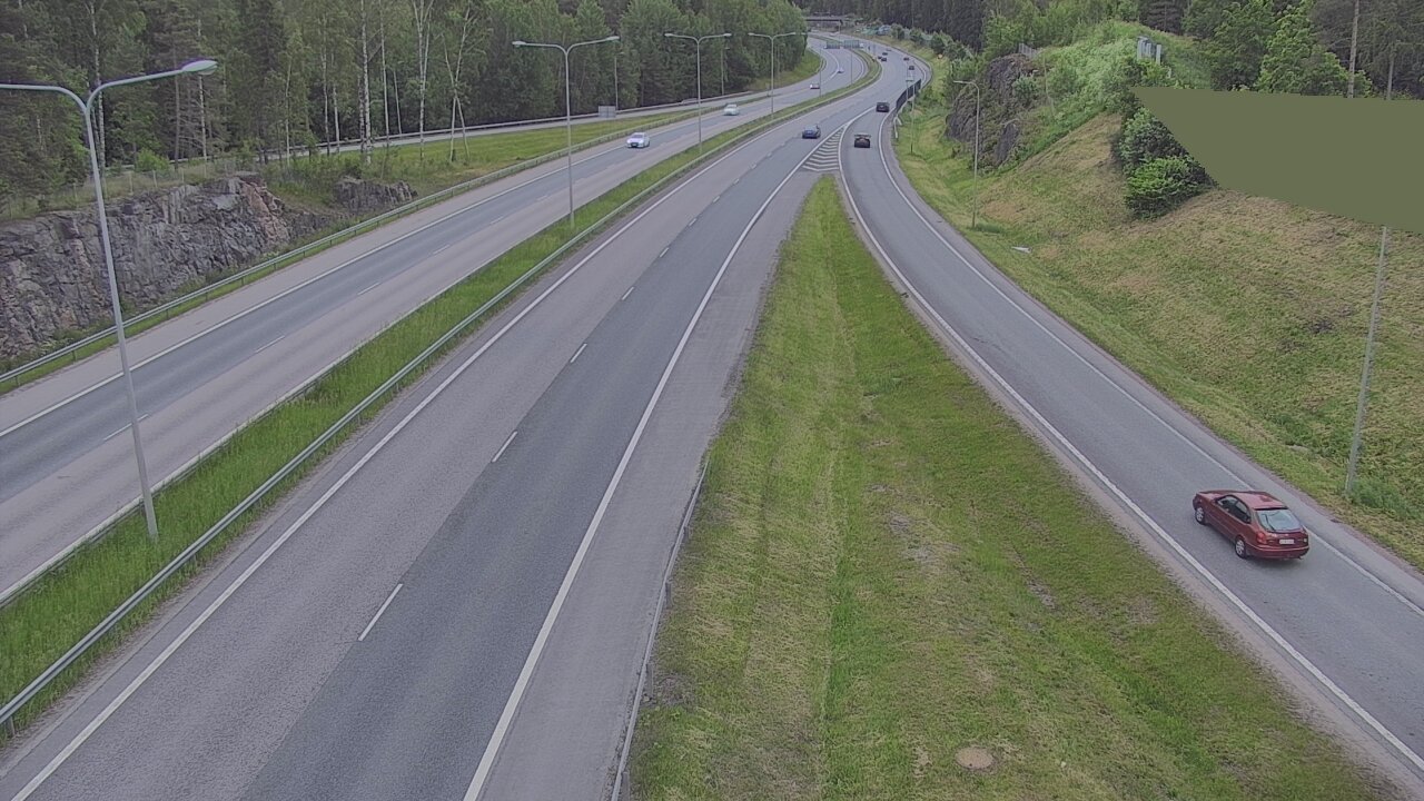 Weather Camera Image Road 1 Espoo, Tuomarila, Espoo, Uusimaa