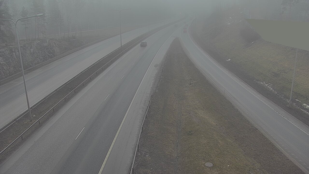 Weather Camera Image Road 1 Espoo, Tuomarila, Espoo, Uusimaa