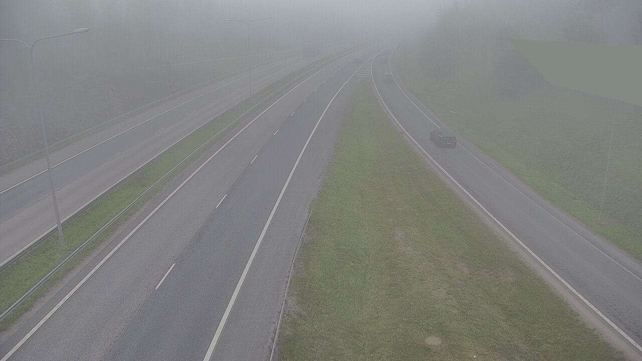 Weather Camera Image Road 1 Espoo, Tuomarila, Espoo, Uusimaa