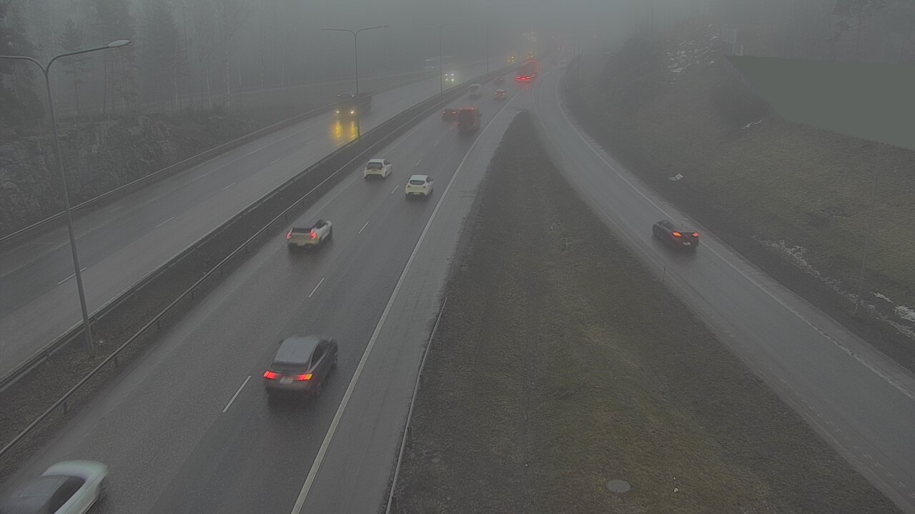 Weather Camera Image Road 1 Espoo, Tuomarila, Espoo, Uusimaa