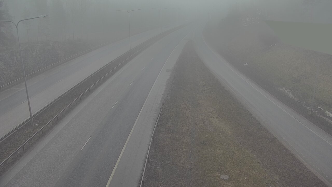 Weather Camera Image Road 1 Espoo, Tuomarila, Espoo, Uusimaa