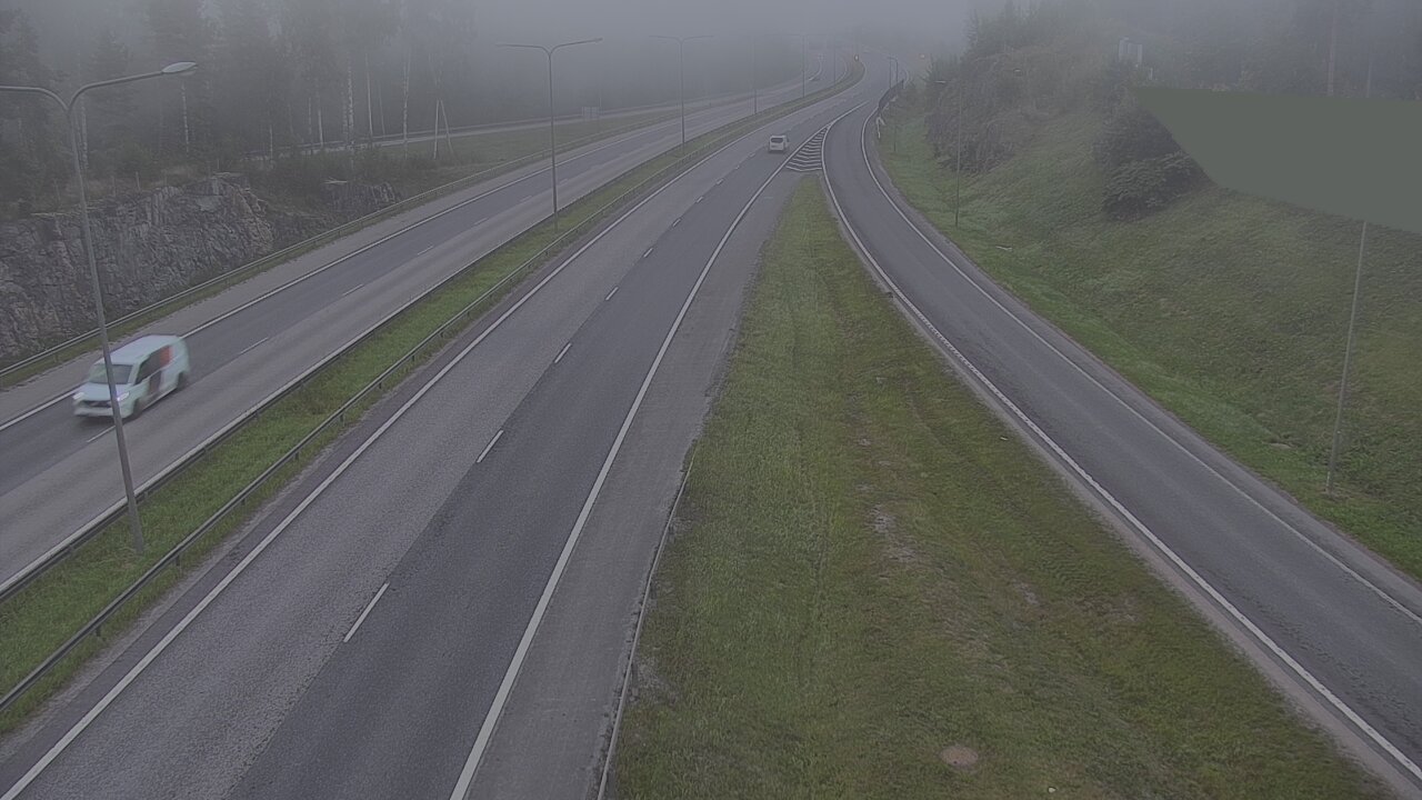 Weather Camera Image Road 1 Espoo, Tuomarila, Espoo, Uusimaa