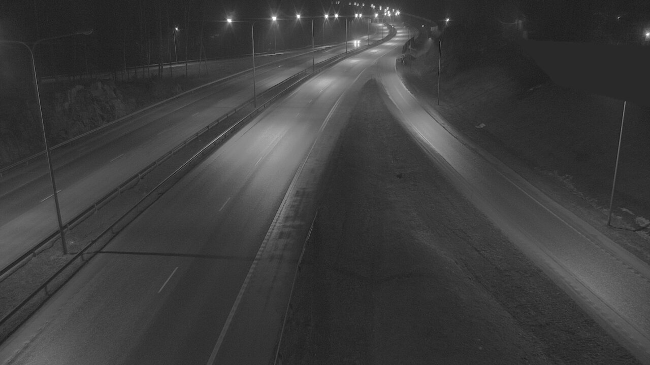 Weather Camera Image Road 1 Espoo, Tuomarila, Espoo, Uusimaa
