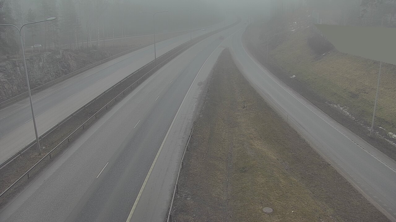 Weather Camera Image Road 1 Espoo, Tuomarila, Espoo, Uusimaa