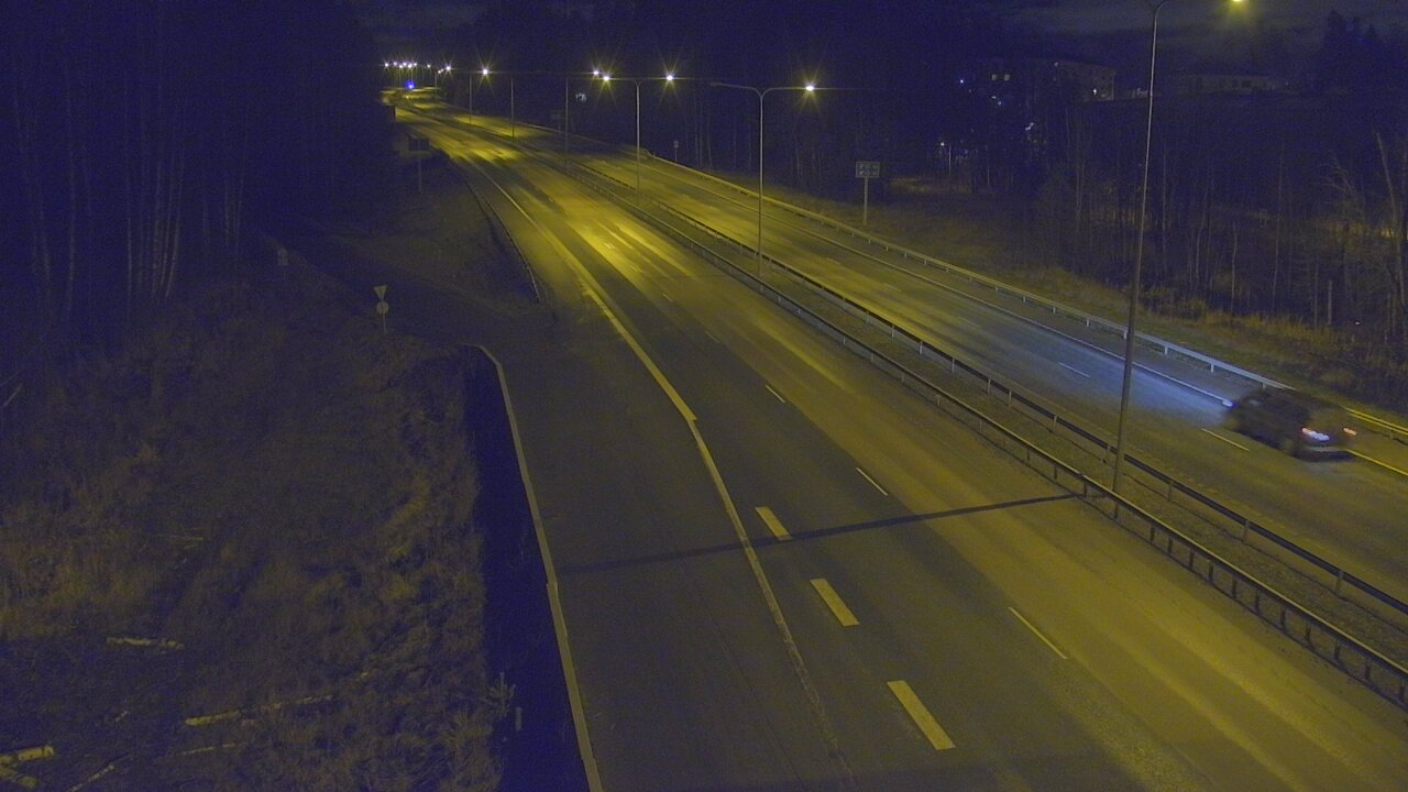 Weather Camera Image Road 1 Espoo, Kirkkojärvi, Espoo, Uusimaa