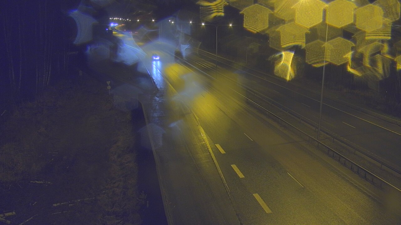 Weather Camera Image Road 1 Espoo, Kirkkojärvi, Espoo, Uusimaa