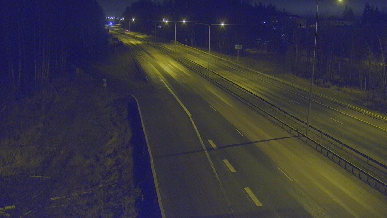 Weather Camera Image Road 1 Espoo, Kirkkojärvi, Espoo, Uusimaa
