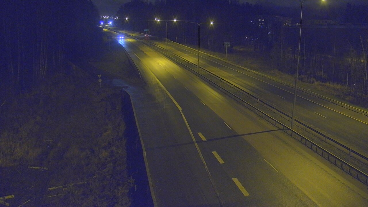 Weather Camera Image Road 1 Espoo, Kirkkojärvi, Espoo, Uusimaa