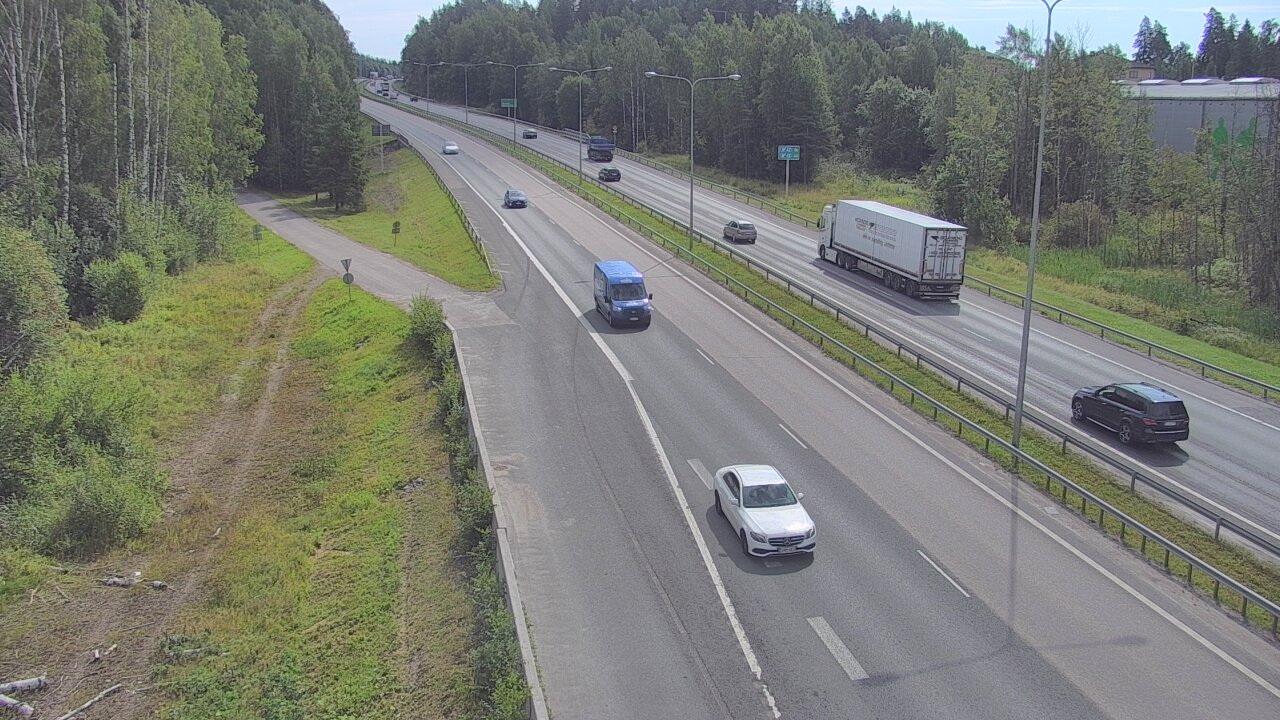 Weather Camera Image Road 1 Espoo, Kirkkojärvi, Espoo, Uusimaa