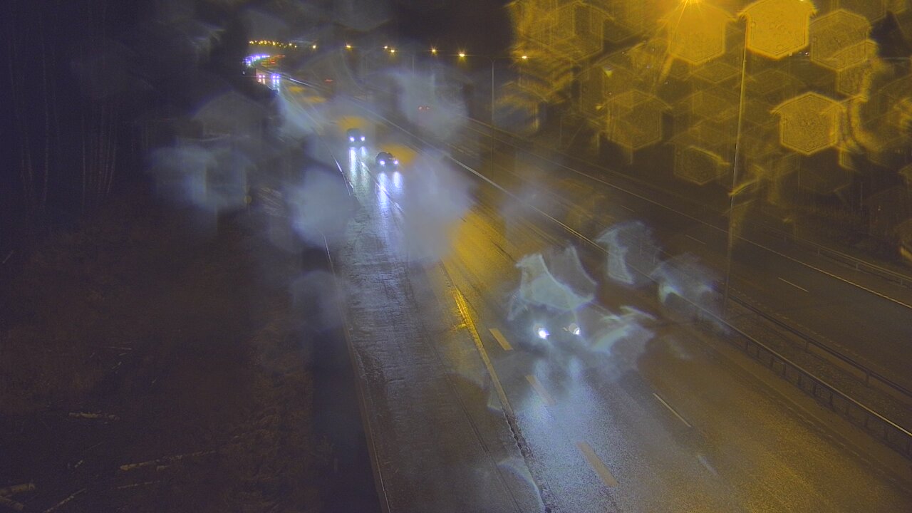 Weather Camera Image Road 1 Espoo, Kirkkojärvi, Espoo, Uusimaa