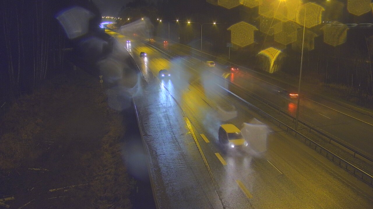 Weather Camera Image Road 1 Espoo, Kirkkojärvi, Espoo, Uusimaa