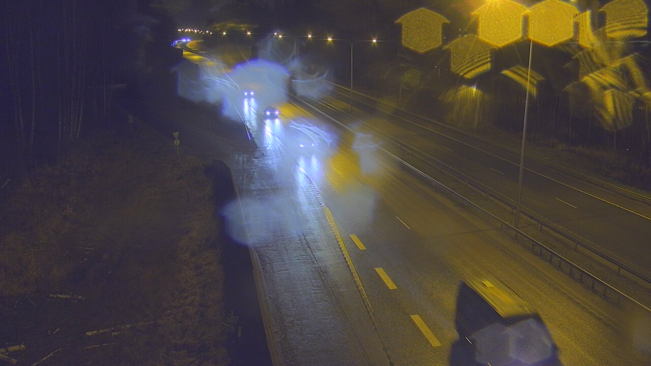 Weather Camera Image Road 1 Espoo, Kirkkojärvi, Espoo, Uusimaa