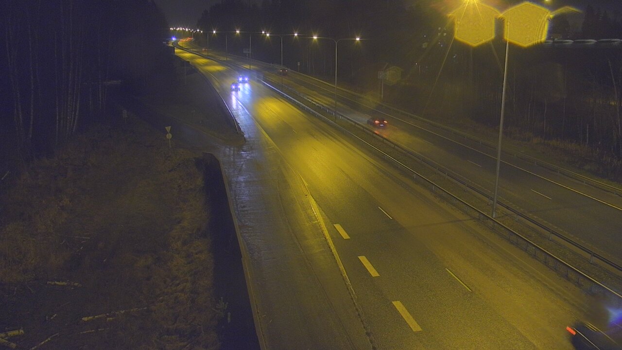 Weather Camera Image Road 1 Espoo, Kirkkojärvi, Espoo, Uusimaa