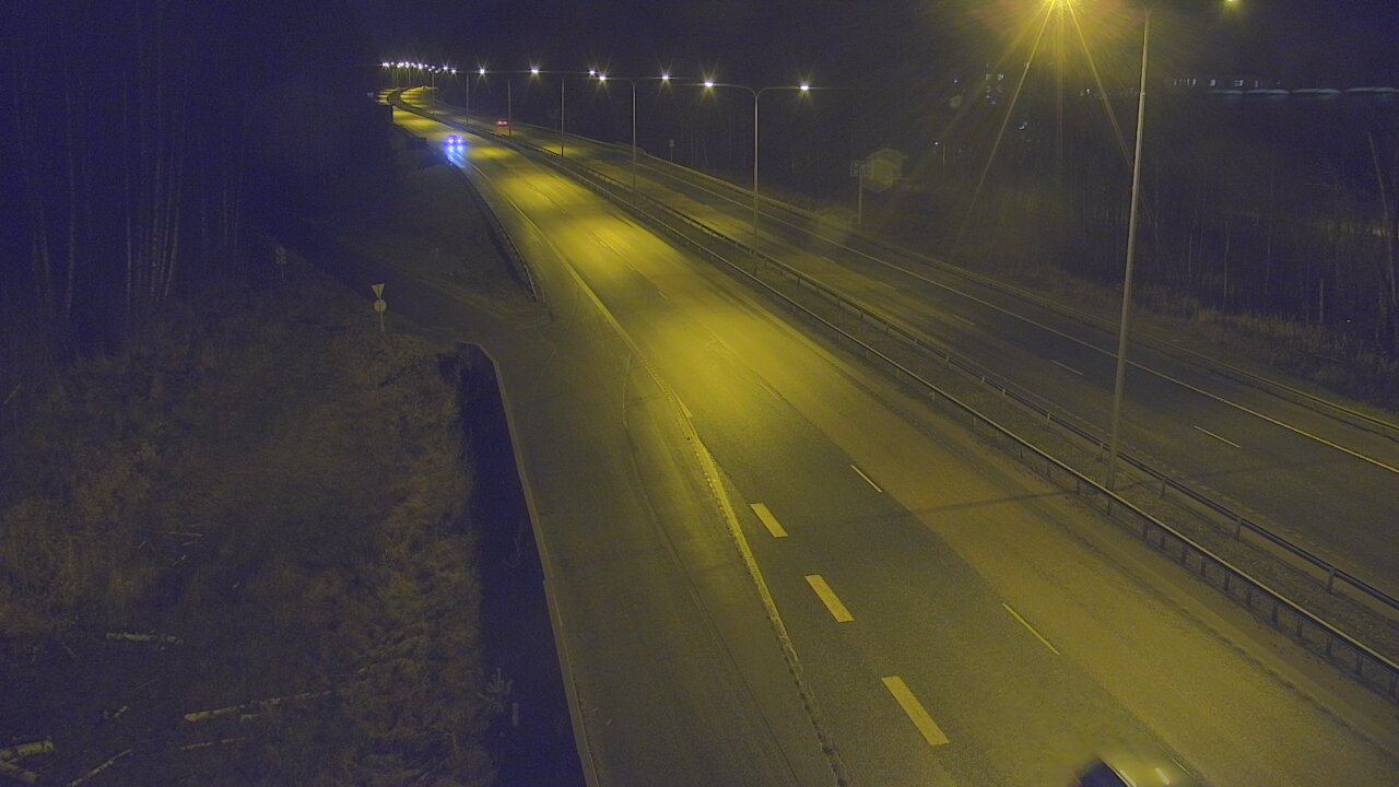 Weather Camera Image Road 1 Espoo, Kirkkojärvi, Espoo, Uusimaa