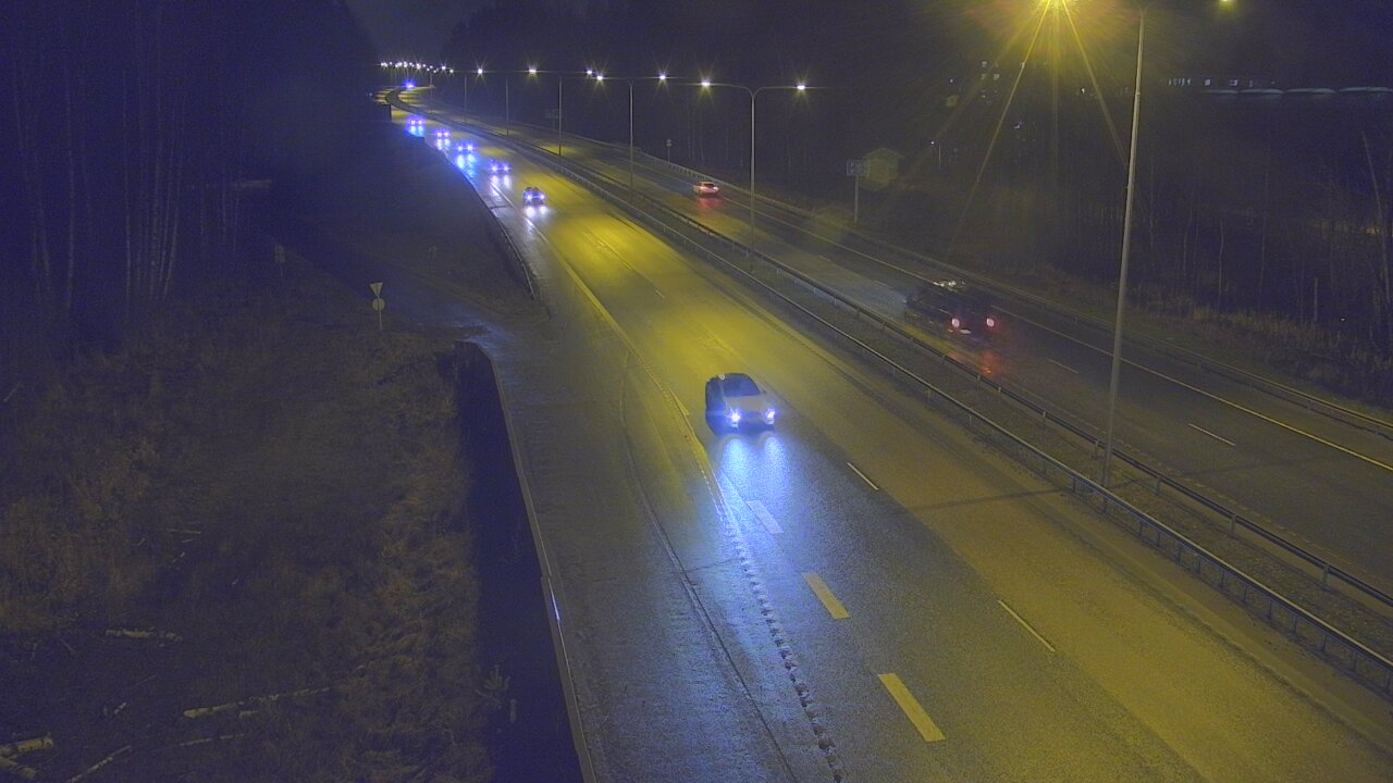 Weather Camera Image Road 1 Espoo, Kirkkojärvi, Espoo, Uusimaa