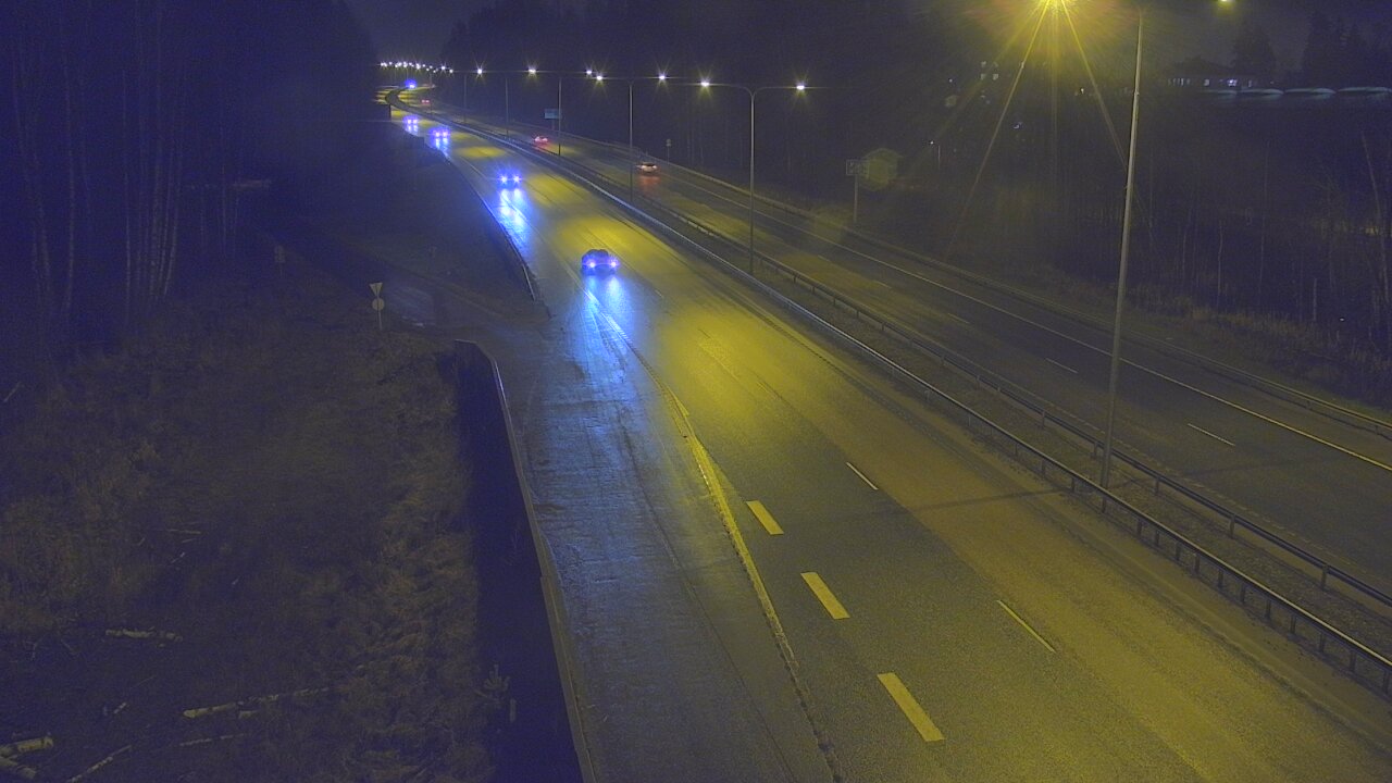 Weather Camera Image Road 1 Espoo, Kirkkojärvi, Espoo, Uusimaa