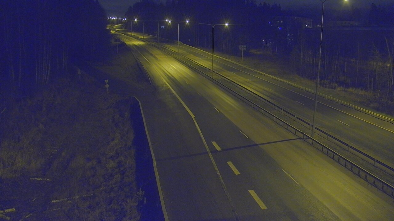Weather Camera Image Road 1 Espoo, Kirkkojärvi, Espoo, Uusimaa