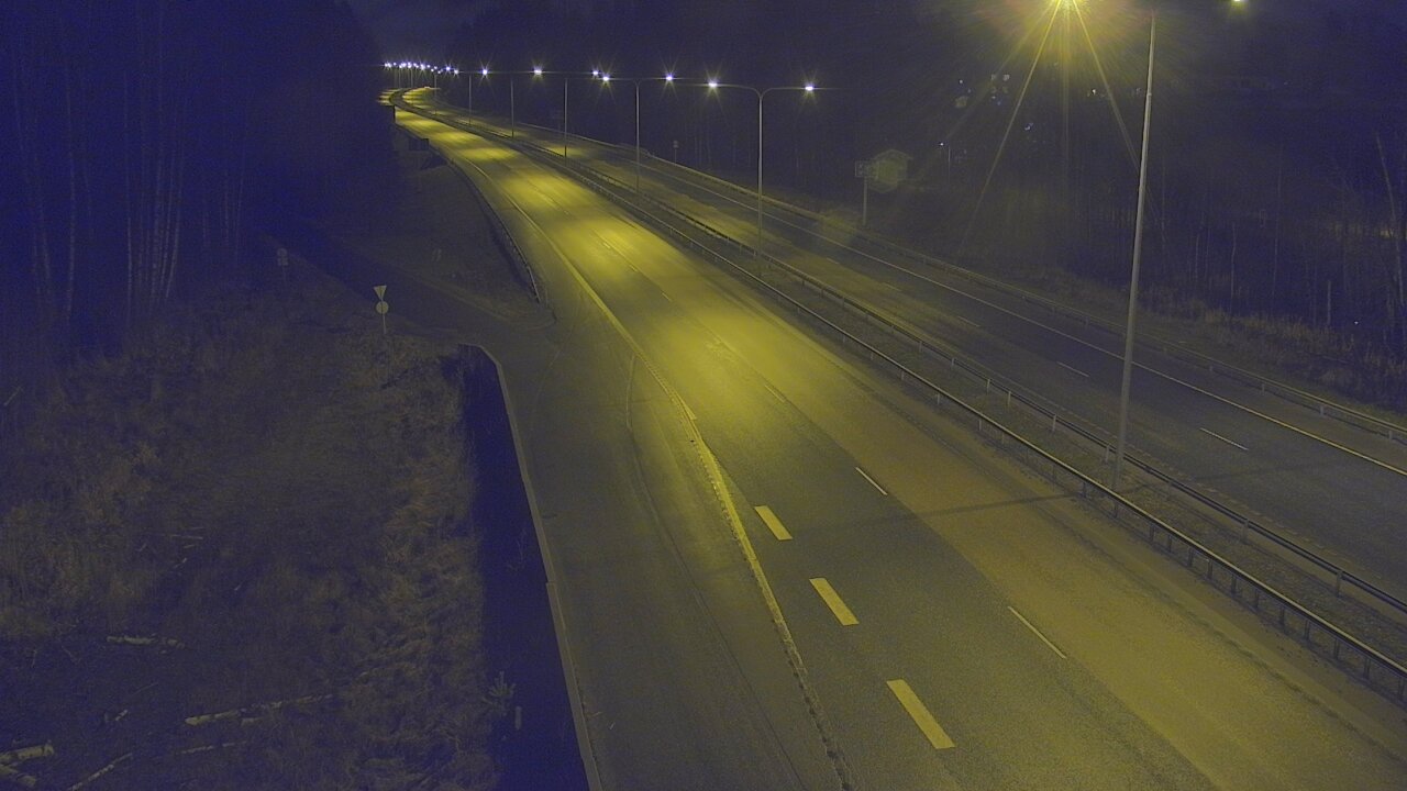 Weather Camera Image Road 1 Espoo, Kirkkojärvi, Espoo, Uusimaa