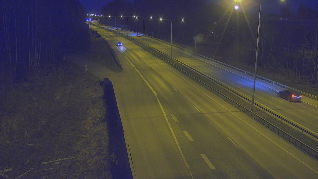 Weather Camera Image Road 1 Espoo, Kirkkojärvi, Espoo, Uusimaa