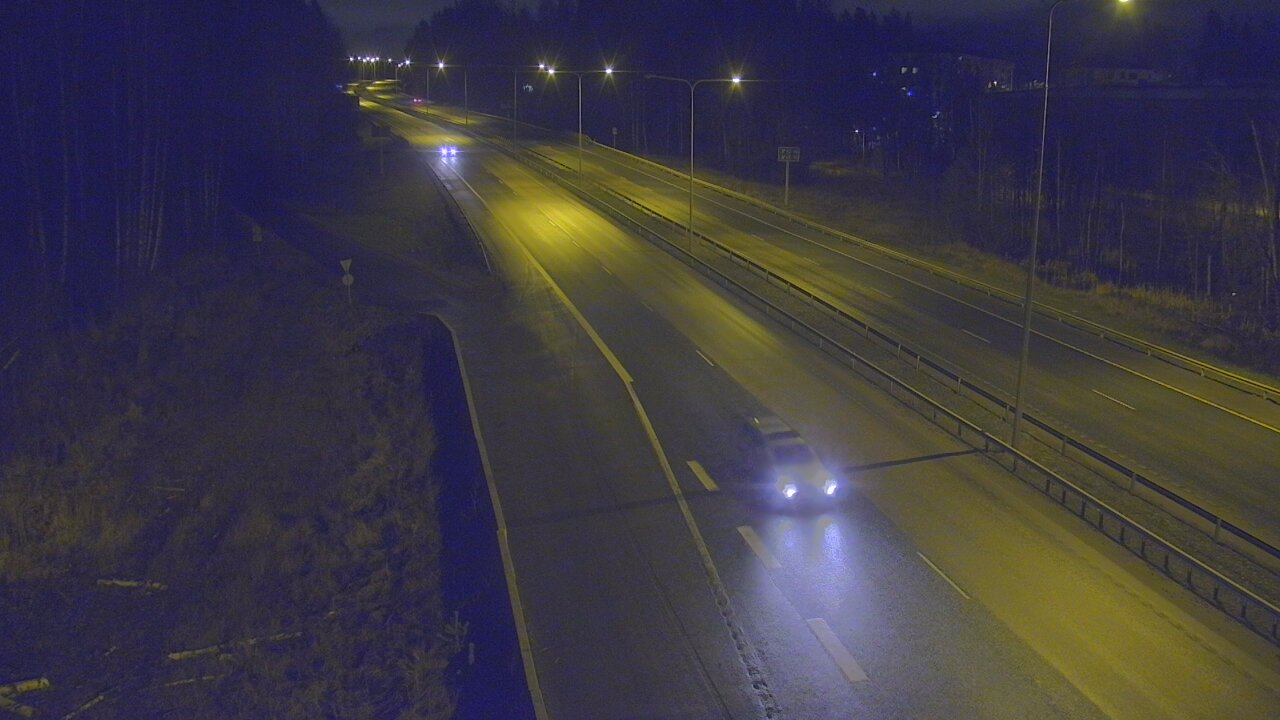 Weather Camera Image Road 1 Espoo, Kirkkojärvi, Espoo, Uusimaa