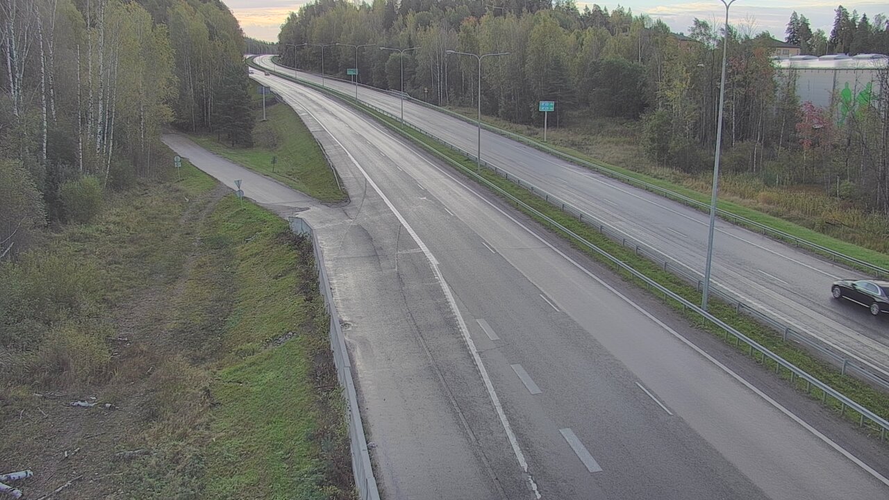 Weather Camera Image Road 1 Espoo, Kirkkojärvi, Espoo, Uusimaa