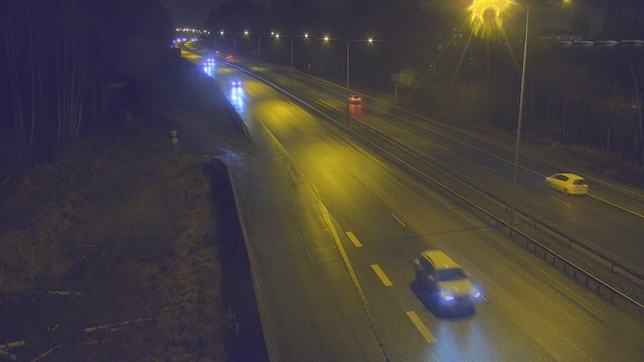 Weather Camera Image Road 1 Espoo, Kirkkojärvi, Espoo, Uusimaa