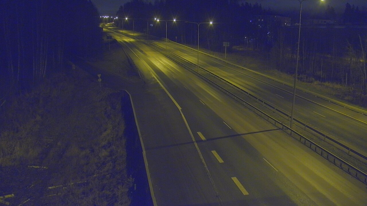 Weather Camera Image Road 1 Espoo, Kirkkojärvi, Espoo, Uusimaa