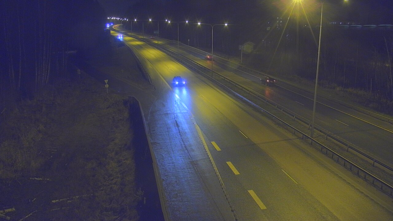 Weather Camera Image Road 1 Espoo, Kirkkojärvi, Espoo, Uusimaa