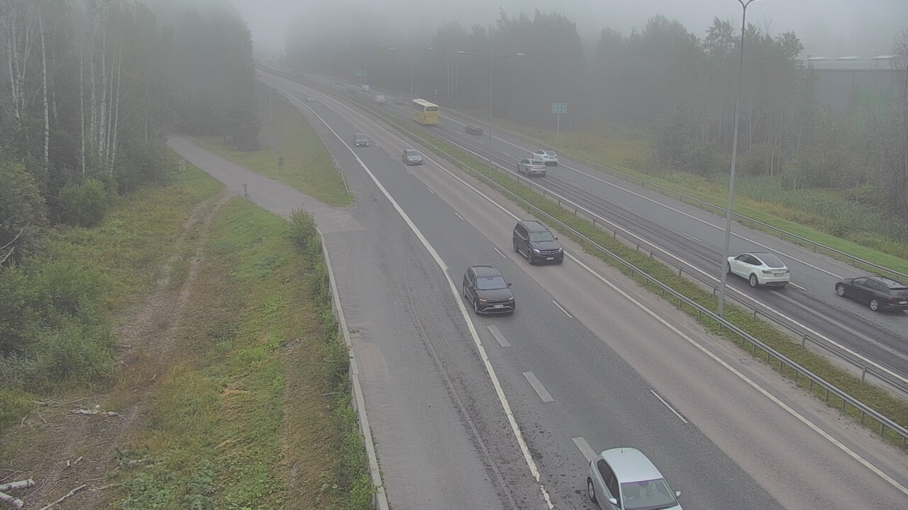Weather Camera Image Road 1 Espoo, Kirkkojärvi, Espoo, Uusimaa