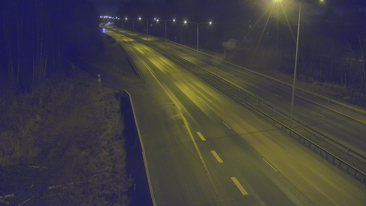 Weather Camera Image Road 1 Espoo, Kirkkojärvi, Espoo, Uusimaa