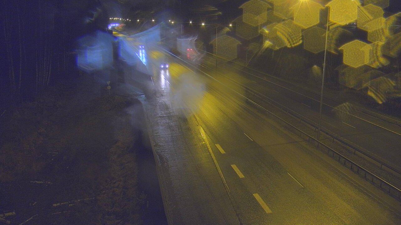 Weather Camera Image Road 1 Espoo, Kirkkojärvi, Espoo, Uusimaa