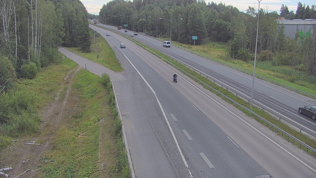 Weather Camera Image Road 1 Espoo, Kirkkojärvi, Espoo, Uusimaa