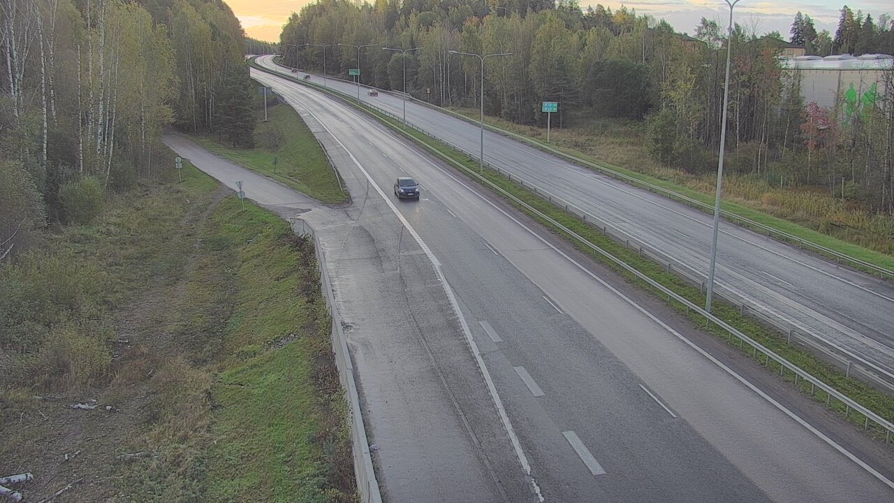 Weather Camera Image Road 1 Espoo, Kirkkojärvi, Espoo, Uusimaa