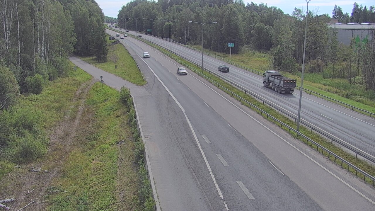 Weather Camera Image Road 1 Espoo, Kirkkojärvi, Espoo, Uusimaa