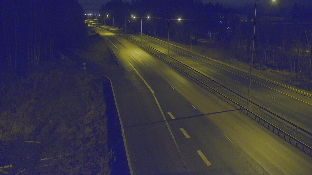 Weather Camera Image Road 1 Espoo, Kirkkojärvi, Espoo, Uusimaa