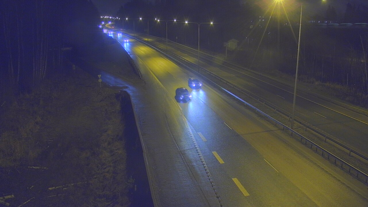 Weather Camera Image Road 1 Espoo, Kirkkojärvi, Espoo, Uusimaa