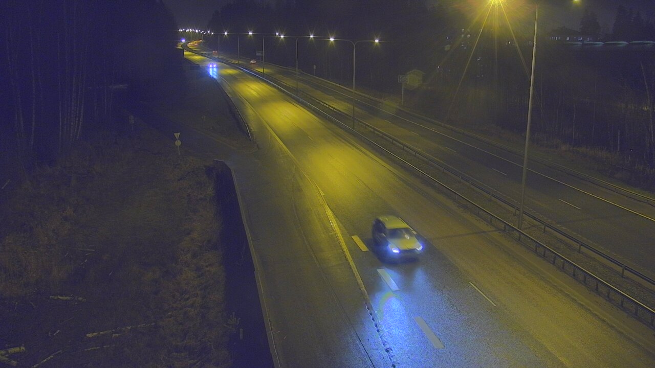 Weather Camera Image Road 1 Espoo, Kirkkojärvi, Espoo, Uusimaa